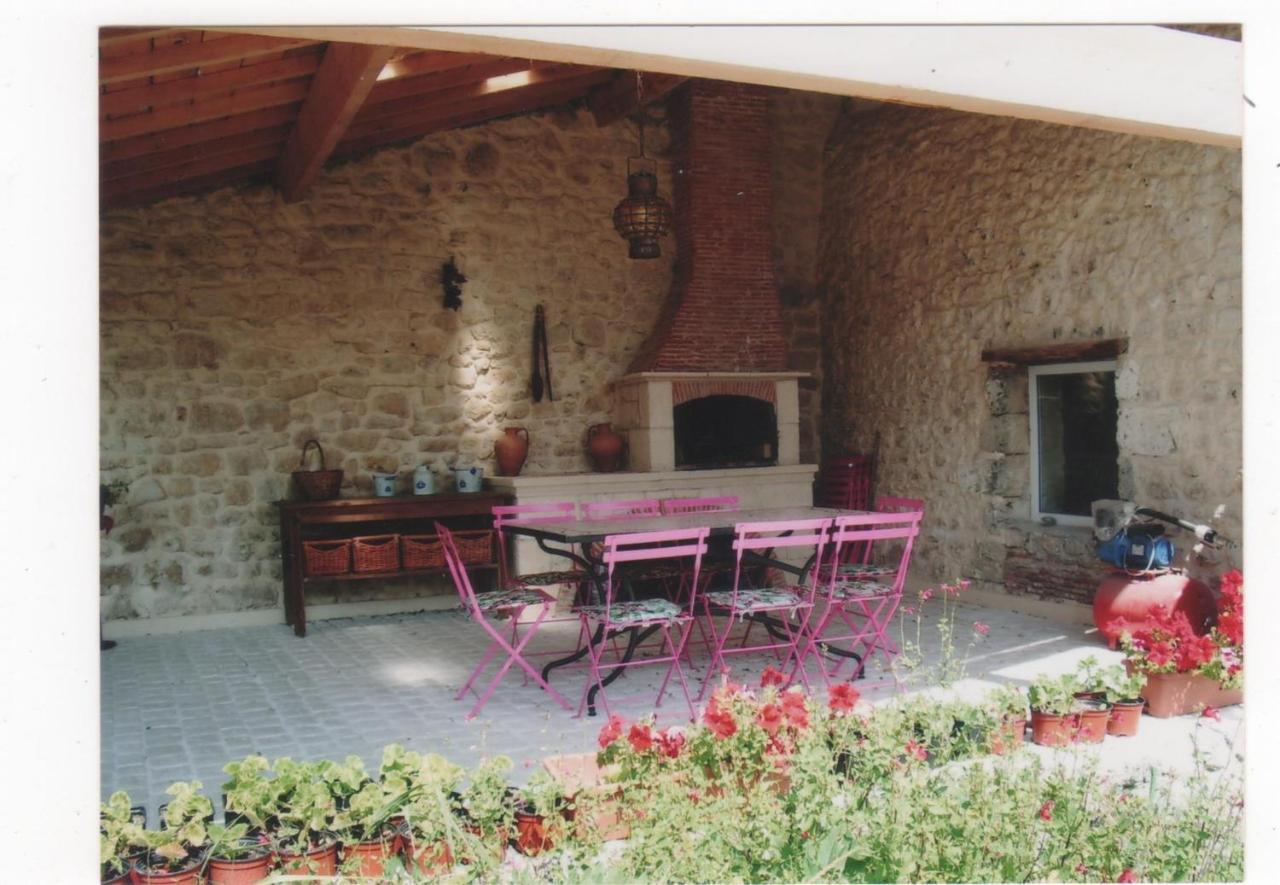 Clos Des Hirondelles Jau-Dignac-et-Loirac Exteriér fotografie